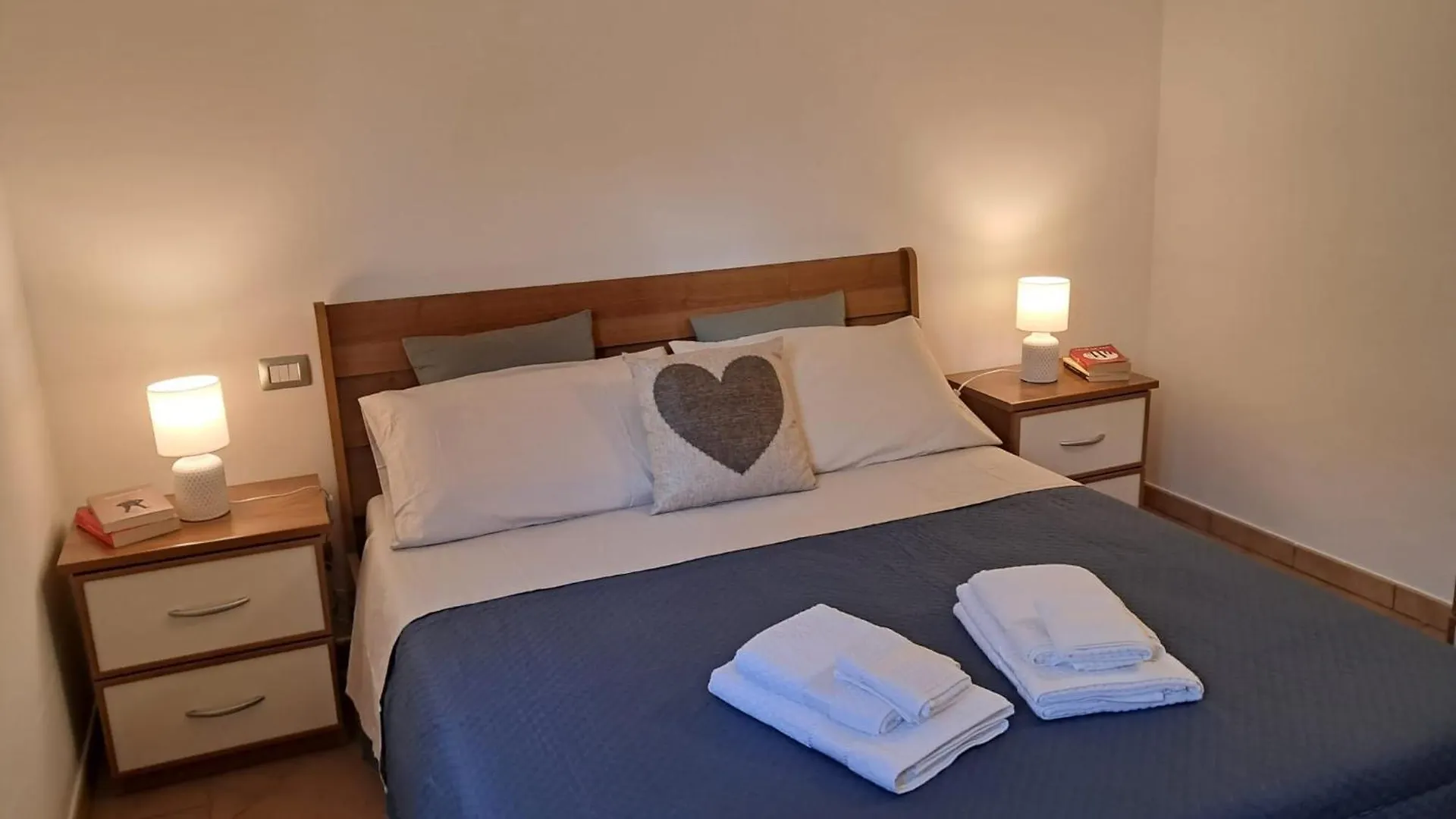Apartament La Terrazza Del Faro Olbia 0*,  Włochy